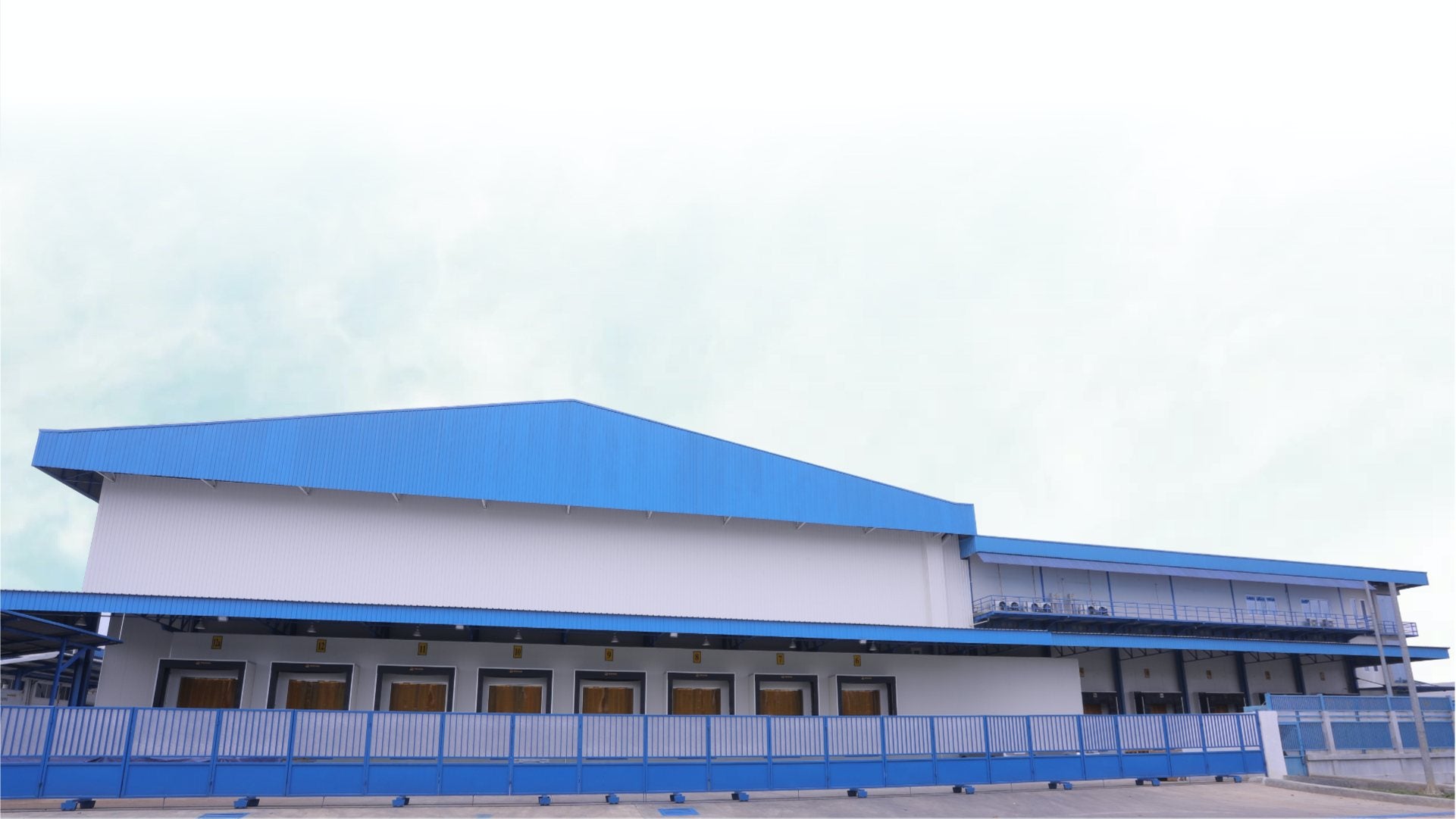 dist-hero-warehouse-exterior.jpg